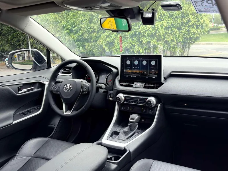 Toyota Wildlander 2020 2.0L Two-wheel-drive Prestige Edition interior photo 7 Toyota Wildlander 2020 2.0L Two-wheel-drive Prestige Edition interior photo 7