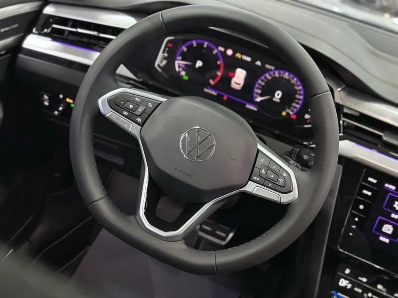 Volkswagen CC 2024 Hunting car 380TSI Heart Hunting Edition interior photo 12 Volkswagen CC 2024 Hunting car 380TSI Heart Hunting Edition interior photo 12
