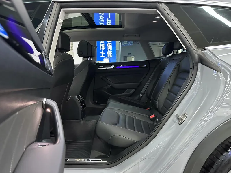 Volkswagen CC 2024 Hunting car 380TSI Heart Hunting Edition interior photo 20 Volkswagen CC 2024 Hunting car 380TSI Heart Hunting Edition interior photo 20