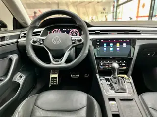 Volkswagen CC 2021 380TSI Version accrocheuse 30 Édition anniversaire intérieur photo 7 Volkswagen CC 2021 380TSI Version accrocheuse 30 Édition anniversaire intérieur photo 7