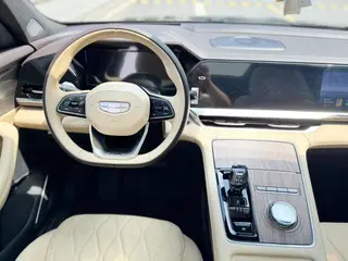 Geely Monjaro 2025 2.0TD High-power automatic two-wheel drive oriental obsidian star version interior photo 17 Geely Monjaro 2025 2.0TD High-power automatic two-wheel drive oriental obsidian star version interior photo 17