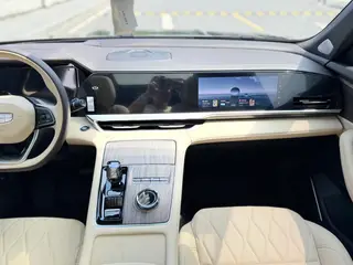 Geely Monjaro 2025 2.0TD High-power automatic two-wheel drive oriental obsidian star version interior photo 18 Geely Monjaro 2025 2.0TD High-power automatic two-wheel drive oriental obsidian star version interior photo 18