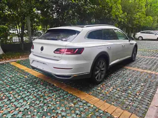 Volkswagen CC 2021 Camión de caza 380TSI Versión de caza del corazón exterior foto 5 Volkswagen CC 2021 Camión de caza 380TSI Versión de caza del corazón exterior foto 5