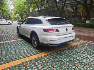 Volkswagen CC 2021 Camión de caza 380TSI Versión de caza del corazón interior foto 6 Volkswagen CC 2021 Camión de caza 380TSI Versión de caza del corazón interior foto 6
