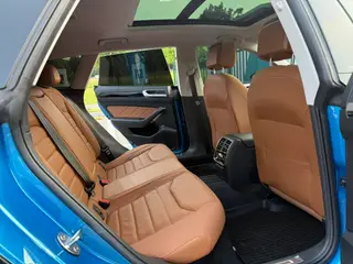 Volkswagen CC 2021 Hunting car 380TSI Heart Hunting Edition interior photo 9 Volkswagen CC 2021 Hunting car 380TSI Heart Hunting Edition interior photo 9