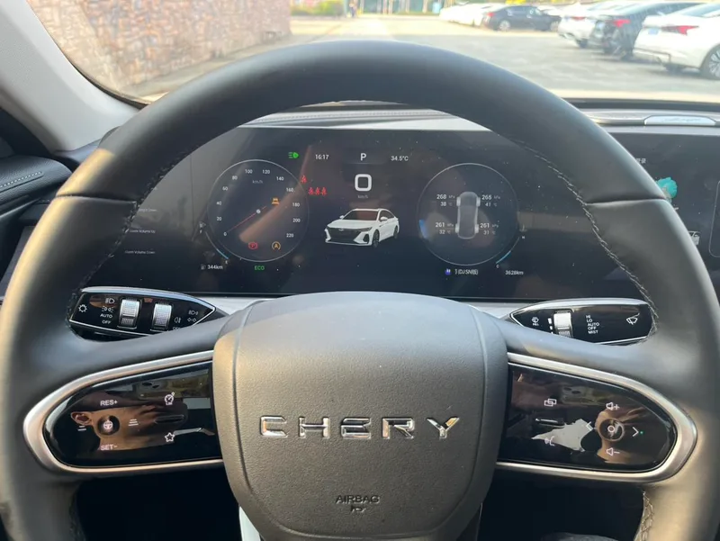 Chery Arrizo 8 2024 1.6TGDI DCT wisdom interior photo 7 Chery Arrizo 8 2024 1.6TGDI DCT wisdom interior photo 7