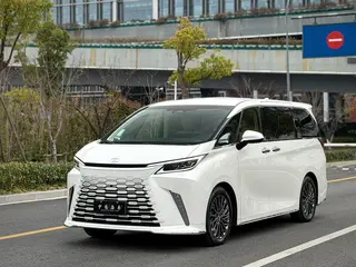 Lexus LM 2023 350h E-Four Seven Elegant Edition