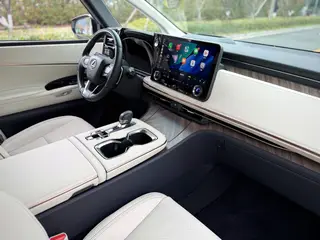 Lexus LM 2023 350h E-Four Sept éditions élégantes intérieur photo 15 Lexus LM 2023 350h E-Four Sept éditions élégantes intérieur photo 15