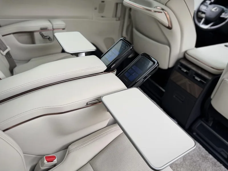 Lexus LM 2023 350h E-Four Sept éditions élégantes intérieur photo 18 Lexus LM 2023 350h E-Four Sept éditions élégantes intérieur photo 18