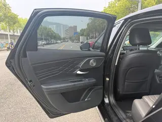 Chery Arrizo 8 PRO 2025 1.6T DCT Luxury type interior photo 17 Chery Arrizo 8 PRO 2025 1.6T DCT Luxury type interior photo 17