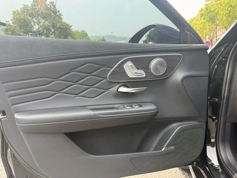 Chery Arrizo 8 PRO 2025 1.6T DCT Luxury type interior photo 19 Chery Arrizo 8 PRO 2025 1.6T DCT Luxury type interior photo 19