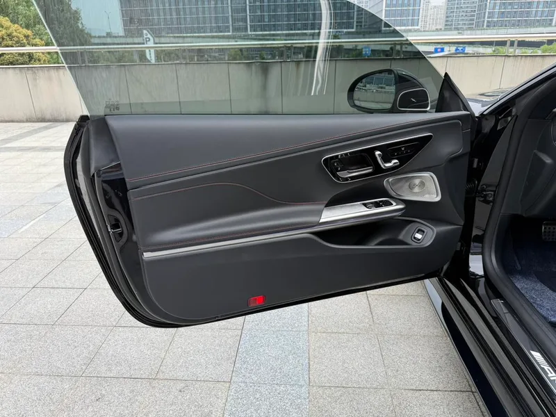 Mercedes-Benz CLE 2025 Restyling AMG CLE 53 4MATIC Coupe interior photo 12 Mercedes-Benz CLE 2025 Restyling AMG CLE 53 4MATIC Coupe interior photo 12