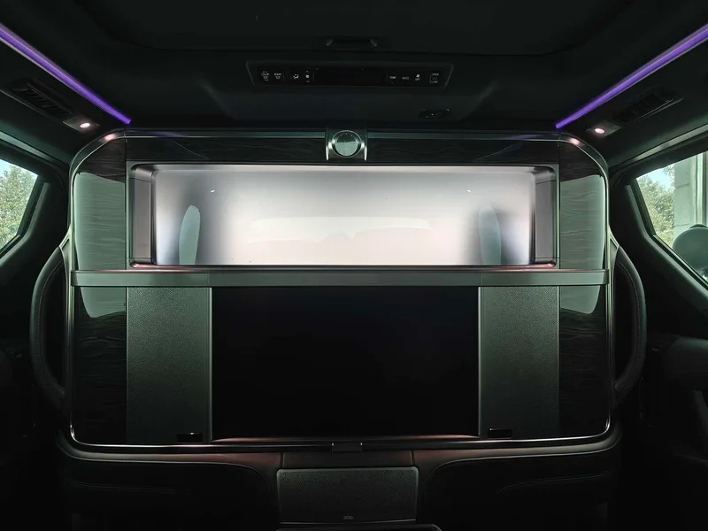 Lexus LM 2020 300h E-Four Four Imperial Edition interior photo 13