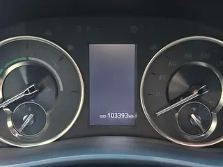 Lexus LM 2020 300h E-Four Four Imperial Edition interior photo 14