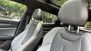Geely Boyue 2023 Boyue COOL 1.5T Zhilian interior foto 19 Geely Boyue 2023 Boyue COOL 1.5T Zhilian interior foto 19