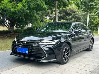 Toyota Avalon 2023 2.0L CVT Version entreprenante