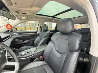 Haval H6 2021 Third generation 2.0T Automatic two-wheel drive Max version interior photo 13 Haval H6 2021 Third generation 2.0T Automatic two-wheel drive Max version interior photo 13