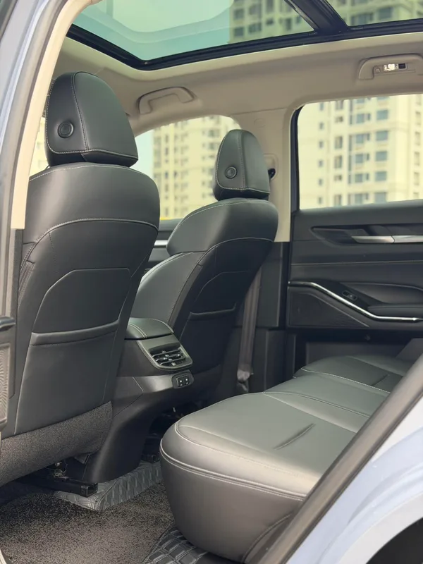 Haval H6 2021 Third generation 2.0T Automatic two-wheel drive Max version interior photo 15 Haval H6 2021 Third generation 2.0T Automatic two-wheel drive Max version interior photo 15