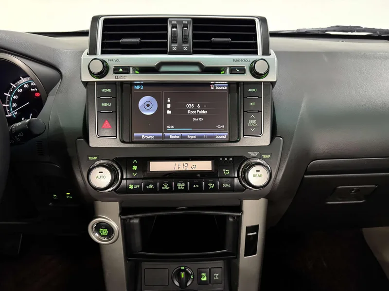 Toyota Prado 2010 4.0L Automático TX-L interior foto 17 Toyota Prado 2010 4.0L Automático TX-L interior foto 17