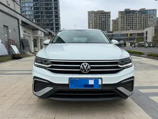 Volkswagen Tiguan L 2023 300TSI Version intelligente à deux roues motrices extérieur photo 2 Volkswagen Tiguan L 2023 300TSI Version intelligente à deux roues motrices extérieur photo 2