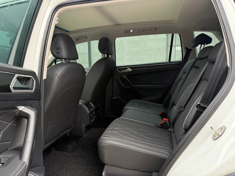 Volkswagen Tiguan L 2023 300TSI Version intelligente à deux roues motrices extérieur photo 5 Volkswagen Tiguan L 2023 300TSI Version intelligente à deux roues motrices extérieur photo 5