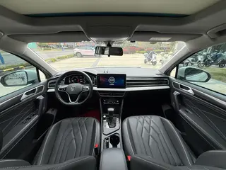 Volkswagen Tiguan L 2023 300TSI Version intelligente à deux roues motrices extérieur photo 6 Volkswagen Tiguan L 2023 300TSI Version intelligente à deux roues motrices extérieur photo 6