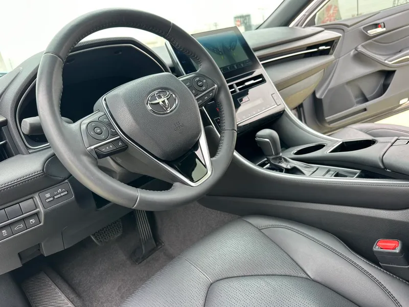 Toyota Avalon 2023 2.0L CVT Edición de lujo interior foto 12 Toyota Avalon 2023 2.0L CVT Edición de lujo interior foto 12