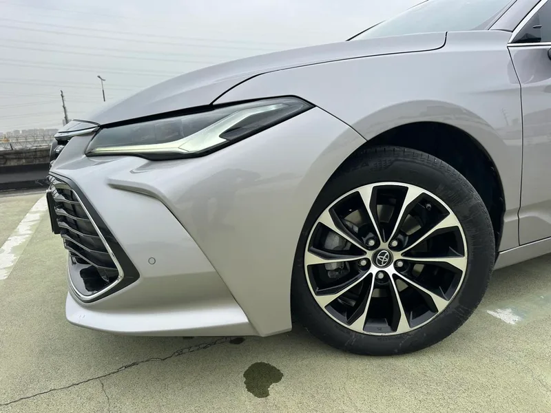 Toyota Avalon 2023 2.0L CVT Edición de lujo interior foto 14 Toyota Avalon 2023 2.0L CVT Edición de lujo interior foto 14