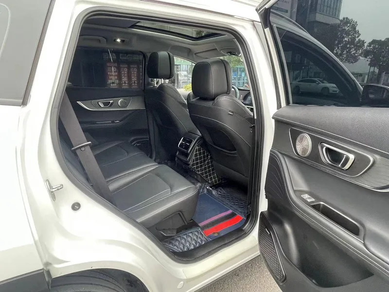 Chery Tiggo 8 Pro 2022 290T Version espace profond à deux roues motrices 5 Siège intérieur photo 11 Chery Tiggo 8 Pro 2022 290T Version espace profond à deux roues motrices 5 Siège intérieur photo 11