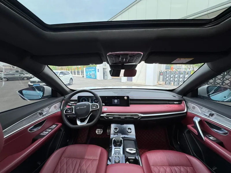 Jetour X70 PLUS 2022 1.6T DCT ground Pro 5 seat interior photo 6 Jetour X70 PLUS 2022 1.6T DCT ground Pro 5 seat interior photo 6