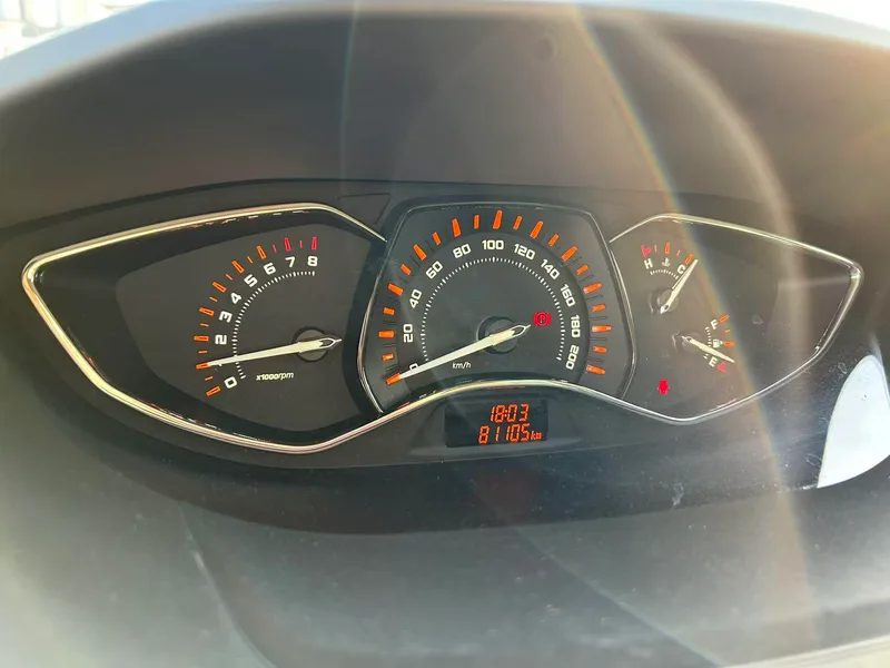 Chery Arrizo M7 2015 1.8L Versión manual amplia y adecuada 232 Asiento interior foto 10 Chery Arrizo M7 2015 1.8L Versión manual amplia y adecuada 232 Asiento interior foto 10