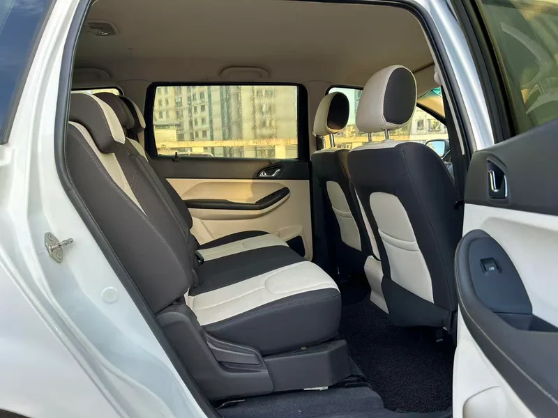 Chery Arrizo M7 2015 1.8L Versión manual amplia y adecuada 232 Asiento interior foto 17 Chery Arrizo M7 2015 1.8L Versión manual amplia y adecuada 232 Asiento interior foto 17