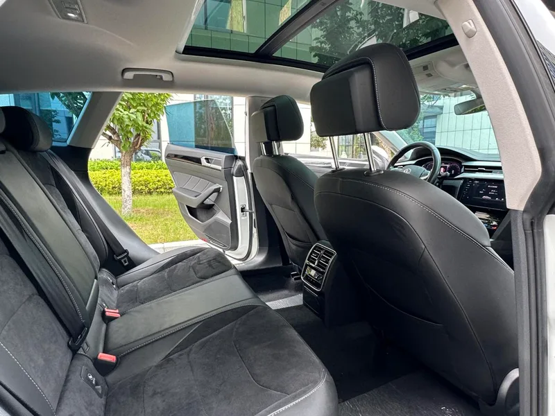 Volkswagen CC 2021 Охотничий автомобиль 330TSI Охотничье издание экстерьер фото 10 Volkswagen CC 2021 Охотничий автомобиль 330TSI Охотничье издание экстерьер фото 10
