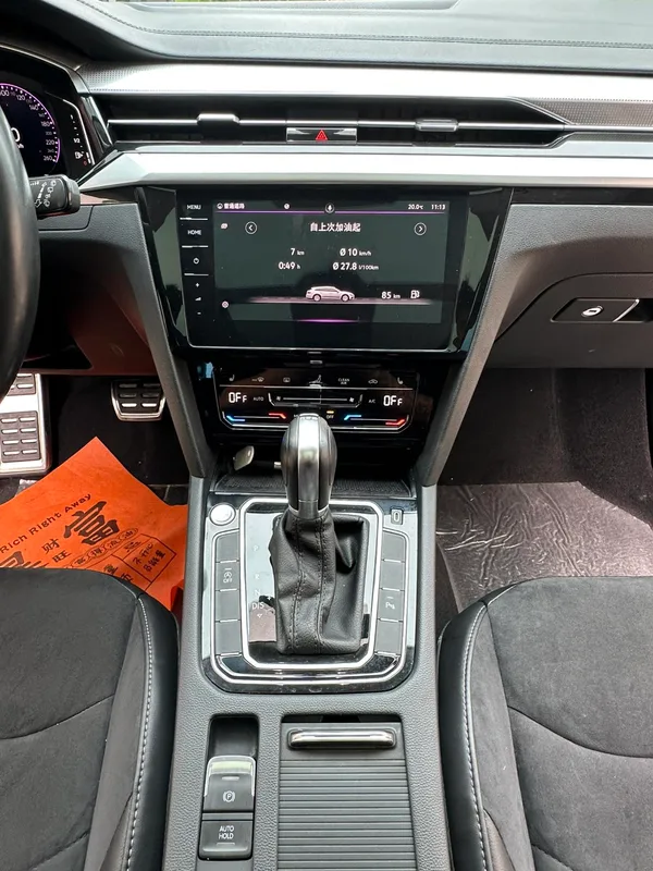 Volkswagen CC 2021 Охотничий автомобиль 330TSI Охотничье издание интерьер фото 14 Volkswagen CC 2021 Охотничий автомобиль 330TSI Охотничье издание интерьер фото 14
