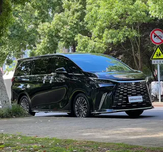 Lexus LM 2023 500h DIRECT4 Edición de respeto de seis plazas exterior foto 3