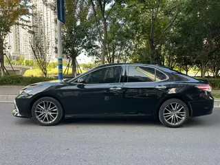Toyota Camry 2022 2.5G Edición de lujo exterior foto 4