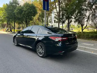 Toyota Camry 2022 2.5G Edición de lujo exterior foto 5