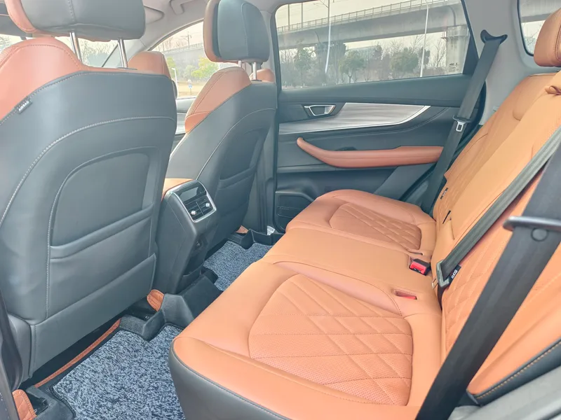 Chery Tiggo 8 PLUS 2021 290TGDI DCT Haoxiang Edition interior photo 12 Chery Tiggo 8 PLUS 2021 290TGDI DCT Haoxiang Edition interior photo 12
