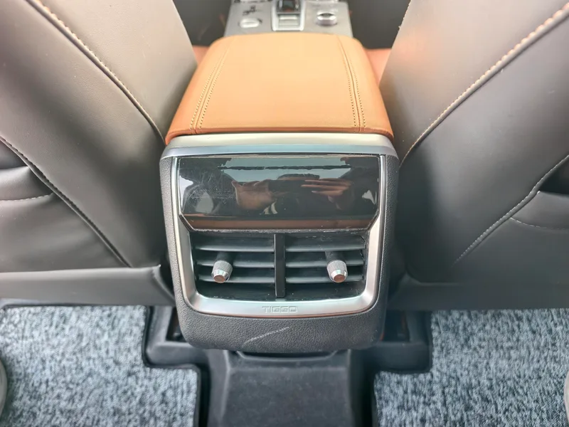 Chery Tiggo 8 PLUS 2021 290TGDI DCT Haoxiang Edition interior photo 13 Chery Tiggo 8 PLUS 2021 290TGDI DCT Haoxiang Edition interior photo 13