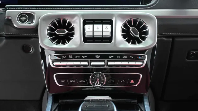 Mercedes-Benz Mercedes-AMG G-Class 2023 4.0T Automatic Four-wheel drive 5 seat parallel import exterior photo 4 Mercedes-Benz Mercedes-AMG G-Class 2023 4.0T Automatic Four-wheel drive 5 seat parallel import exterior photo 4