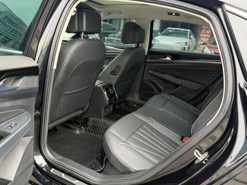 Volkswagen Passat 2024 Expart 380TSI Version Dragon extérieur photo 8 Volkswagen Passat 2024 Expart 380TSI Version Dragon extérieur photo 8