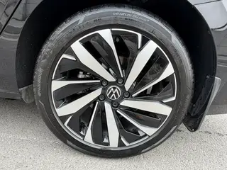 Volkswagen Passat 2024 Expart 380TSI Version Dragon intérieur photo 14 Volkswagen Passat 2024 Expart 380TSI Version Dragon intérieur photo 14
