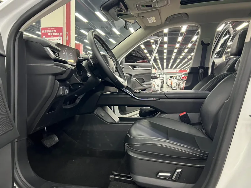 Haval H6 2021 Third generation 1.5GDIT Automatic Plus version exterior photo 5 Haval H6 2021 Third generation 1.5GDIT Automatic Plus version exterior photo 5