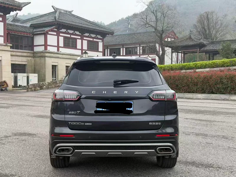 Chery Tiggo 8 PLUS 2022 290TGDI DCT Version enthousiaste intérieur photo 6 Chery Tiggo 8 PLUS 2022 290TGDI DCT Version enthousiaste intérieur photo 6