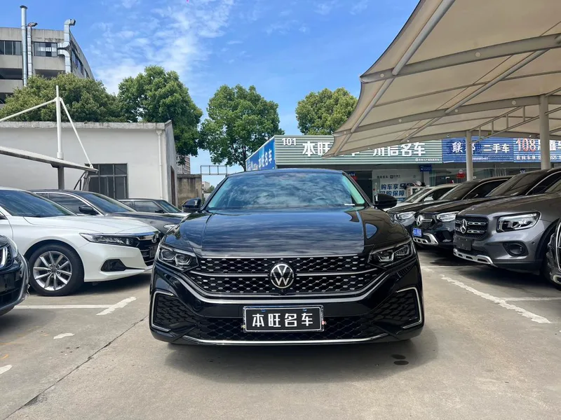 Volkswagen Passat 2024 Excepcional 380TSI Edición Starry Sky Dragon exterior foto 2 Volkswagen Passat 2024 Excepcional 380TSI Edición Starry Sky Dragon exterior foto 2