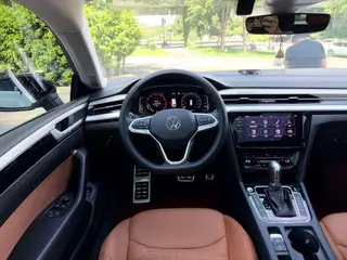 Volkswagen CC 2021 Voiture de chasse 380TSI Version Heart Hunting intérieur photo 6 Volkswagen CC 2021 Voiture de chasse 380TSI Version Heart Hunting intérieur photo 6