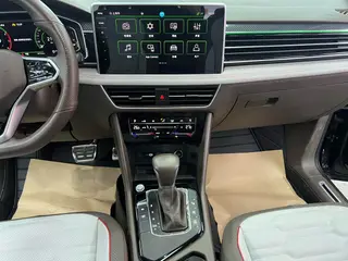 Volkswagen Tiguan L 2023 330TSI Deux roues motrices R-Line Version flagship intérieur photo 14 Volkswagen Tiguan L 2023 330TSI Deux roues motrices R-Line Version flagship intérieur photo 14