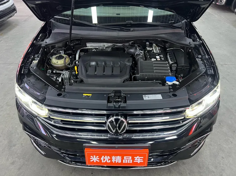 Volkswagen Tiguan L 2023 330TSI Deux roues motrices R-Line Version flagship intérieur photo 17 Volkswagen Tiguan L 2023 330TSI Deux roues motrices R-Line Version flagship intérieur photo 17