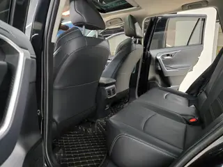 Toyota Wildlander 2022 2.0L Tracción a dos ruedas de lujo PLUS Edición interior foto 6 Toyota Wildlander 2022 2.0L Tracción a dos ruedas de lujo PLUS Edición interior foto 6