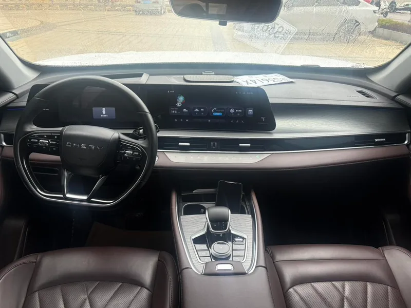 Chery Tiggo 8 Pro 2024 Champion Edition 290T Two-wheel Drive Peak Edition 7 seat interior photo 6 Chery Tiggo 8 Pro 2024 Champion Edition 290T Two-wheel Drive Peak Edition 7 seat interior photo 6